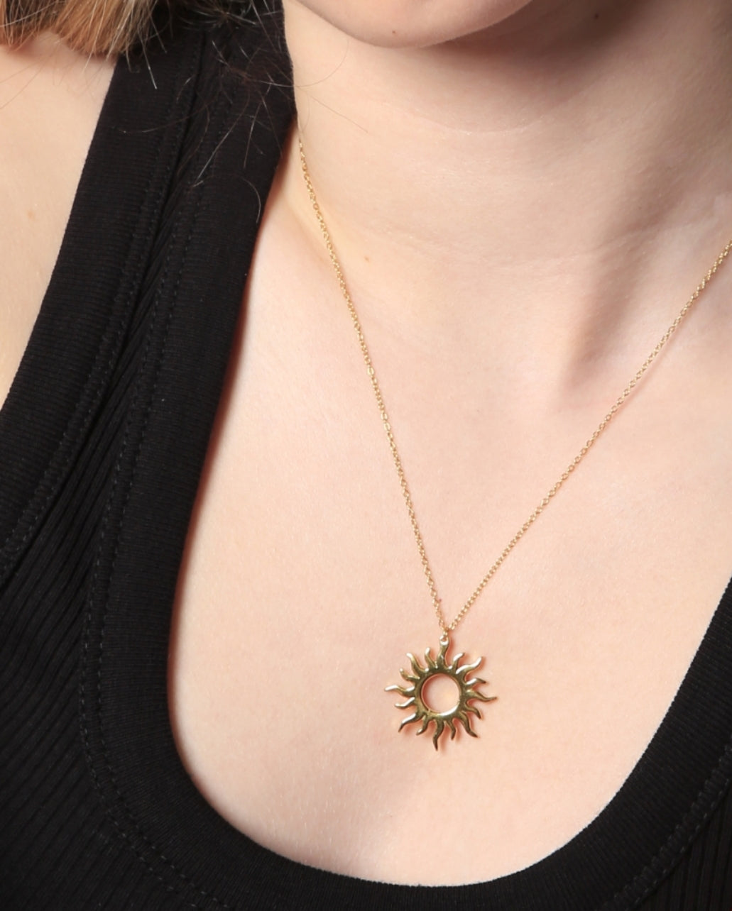 Collar Hollow Sun