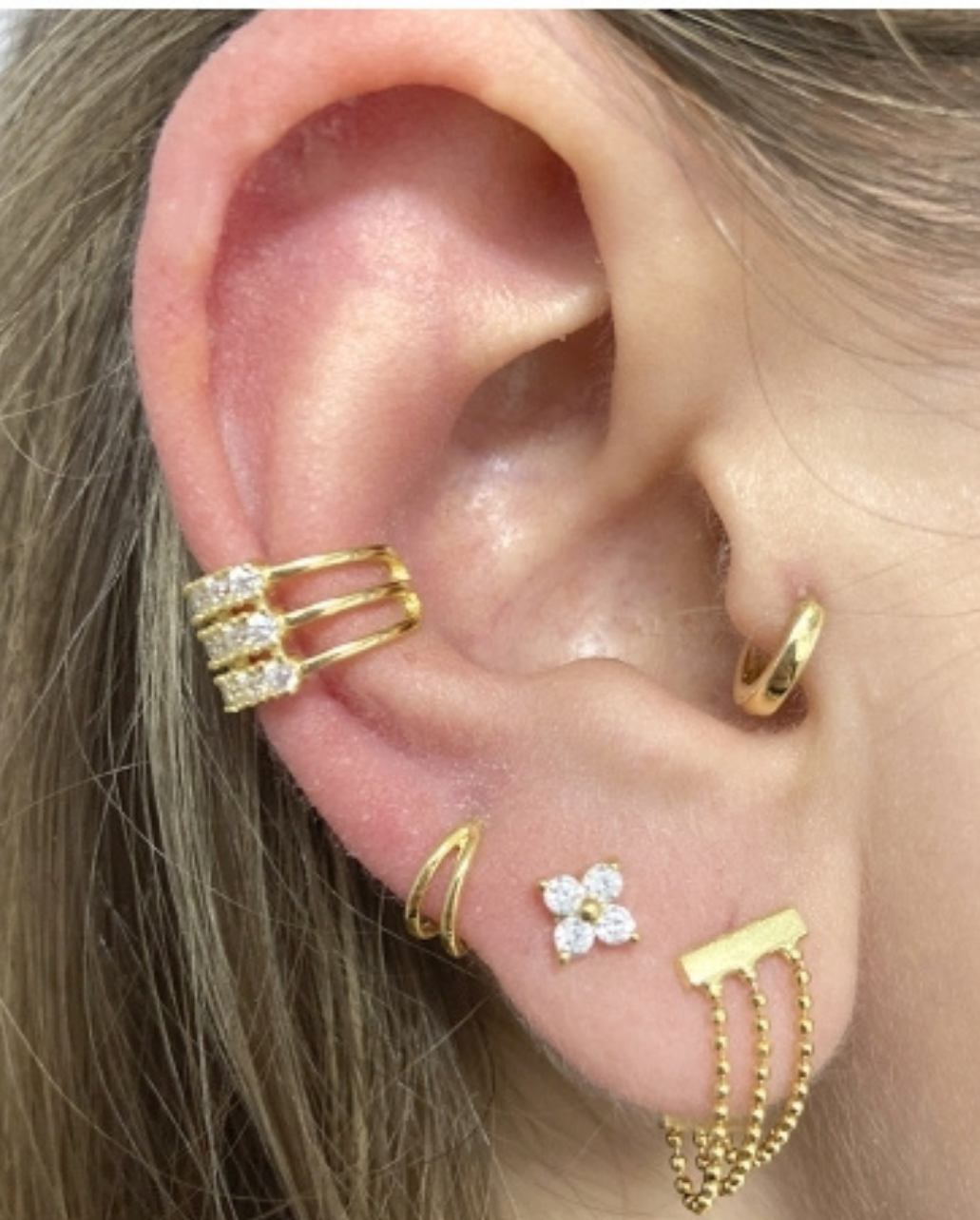 Piercing Zircon Flowers